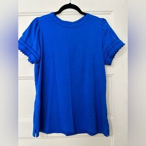 Crown & Ivy top.  Short Sleeve Ric Rac trim.  Size L